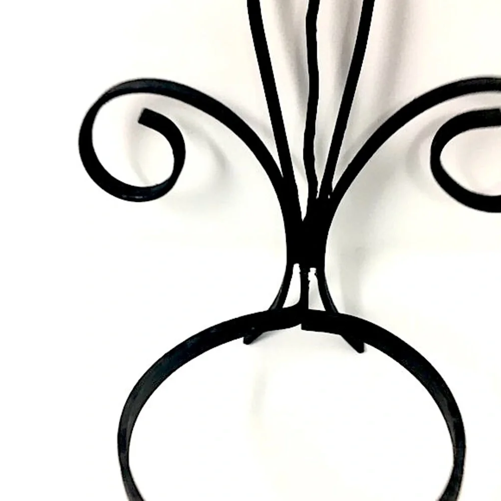 Vintage Black Wrought Iron Fleur De Lis Decorative Wall Mount Flower Pot Holder